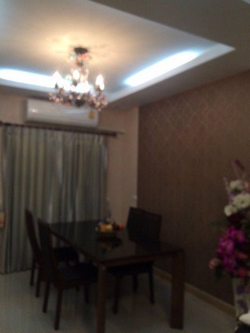 b105-ให้เช่าทาวน์โฮม-3-ชั้น-โครงการ-กัสโต้-แกรนด์-รามคำแหง-บ้านสวย-เหมาะสำหรับพักอาศัยหรือทำออฟฟิต