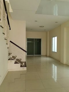 b138-ให้เช่าทาวน์โฮม-3ชั้น-โครงการ-พรีเมี่ยมเพลส-รามอินทรา40-หลังมุมเหมาะสำหรับพักอาศัย-หรือทำออฟฟิต