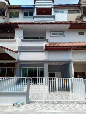 bm30-ขายทาวน์โฮม-3-ชั้นครึ่ง-เล่นระดับ-รีโนเวทใหม่ทั้งหลัง-ซอยเสรีไทย-25