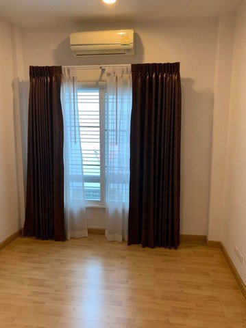 b147-ให้เช่าทาวน์โฮม-3-ชั้น-บ้านกลางเมือง-เอสเซ้นส์-s-sense-ถนนประดิษฐ์มนูธรรม