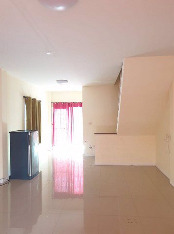 b152-ให้เช่าทาวน์เฮ้าส์-2-ชั้น-ซอยรามอินทรา-39-แยก-13-บ้านสวย-ทำเลดี-เหมาะสำหรับพักอาศัย