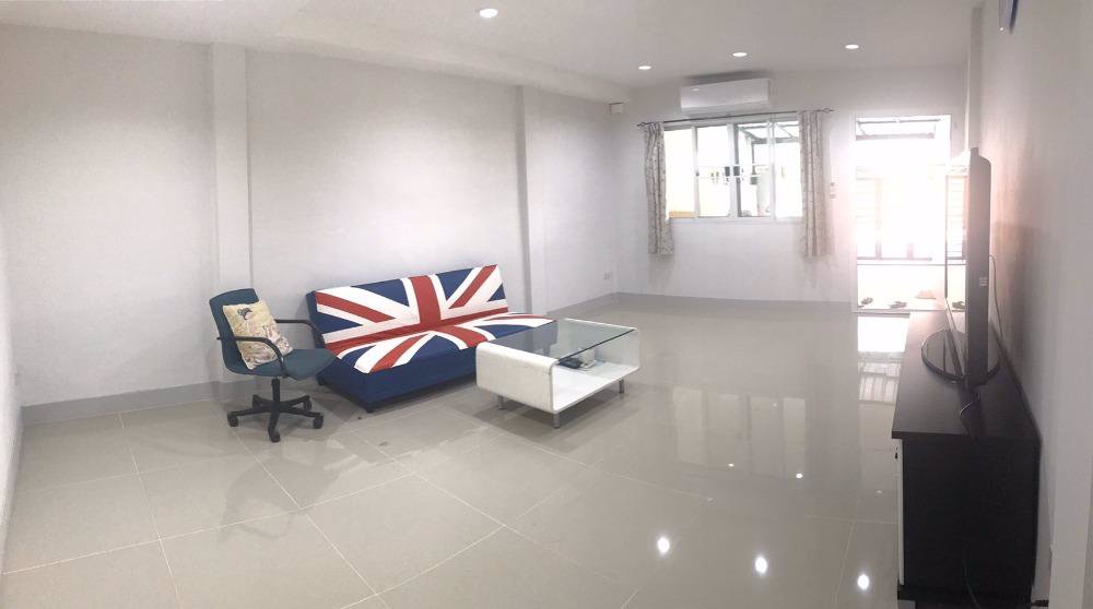 b153-ให้เช่าทาวน์เฮาส์-3-ชั้น-ถนนเสนานิคม-ซอย-4-บ้านสวย-เฟอร์ครบพร้อมอยู่