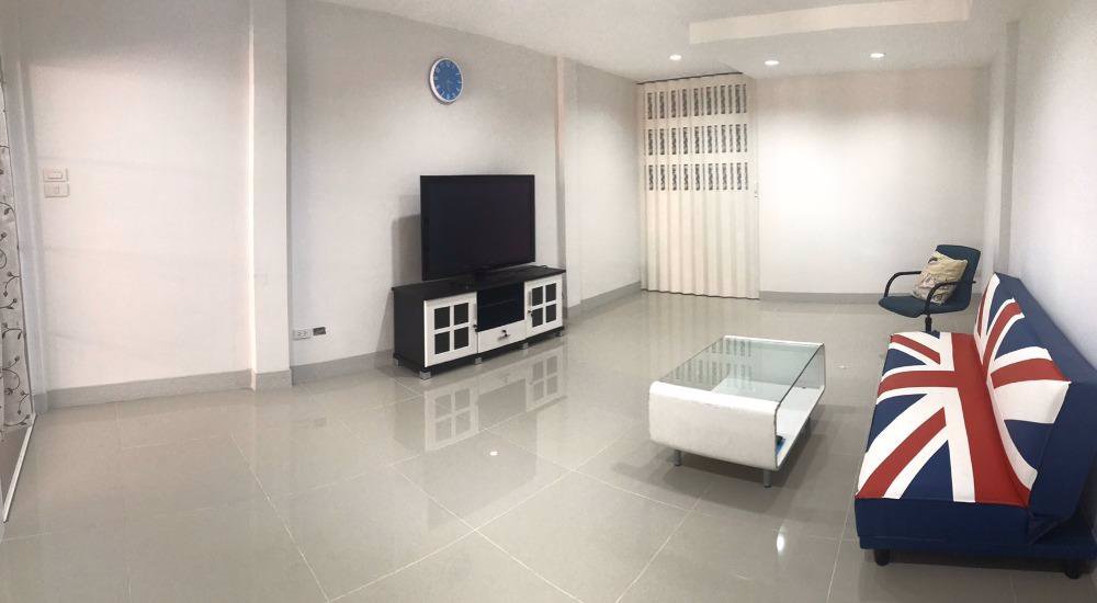 b153-ให้เช่าทาวน์เฮาส์-3-ชั้น-ถนนเสนานิคม-ซอย-4-บ้านสวย-เฟอร์ครบพร้อมอยู่