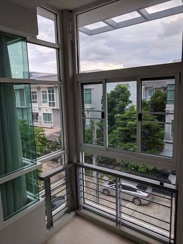 bp4-ให้เช่าทาวน์โฮม-3-ชั้น-โครงการ-เดอะเมทโทร-พระราม-9-the-metro-rama-9-ติดกับถนนคู่ขนานมอเตอร์เวย