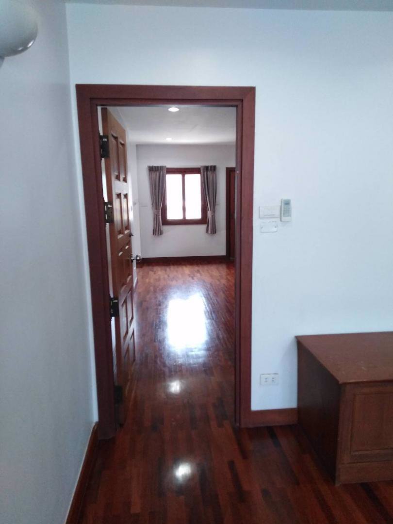 bm31-ให้เช่าบ้านเดี่ยว-3-ชั้น-ใจกลางเมือง-ซอยเอกมัย12-ทะลุซอยปรีดีย์-31-ได้-ใกล้โรงเรียนนานาชาติ-adv