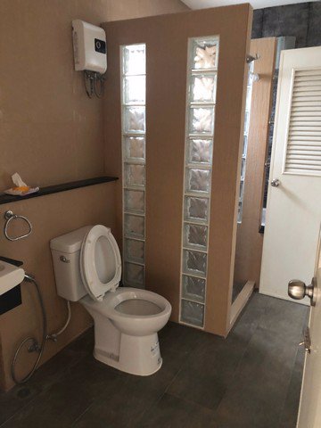 b86-ให้เช่าทาวน์เฮ้าส์-3ชั้น-ถนนสาธุประดิษฐ์-15-เขต-ยานนาวา-บ้านสวย-พึ่งรีโนเวทใหม่-เหมาะสำหรับพักอ