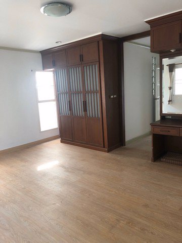 b86-ให้เช่าทาวน์เฮ้าส์-3ชั้น-ถนนสาธุประดิษฐ์-15-เขต-ยานนาวา-บ้านสวย-พึ่งรีโนเวทใหม่-เหมาะสำหรับพักอ