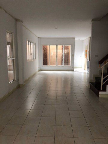 b86-ให้เช่าทาวน์เฮ้าส์-3ชั้น-ถนนสาธุประดิษฐ์-15-เขต-ยานนาวา-บ้านสวย-พึ่งรีโนเวทใหม่-เหมาะสำหรับพักอ