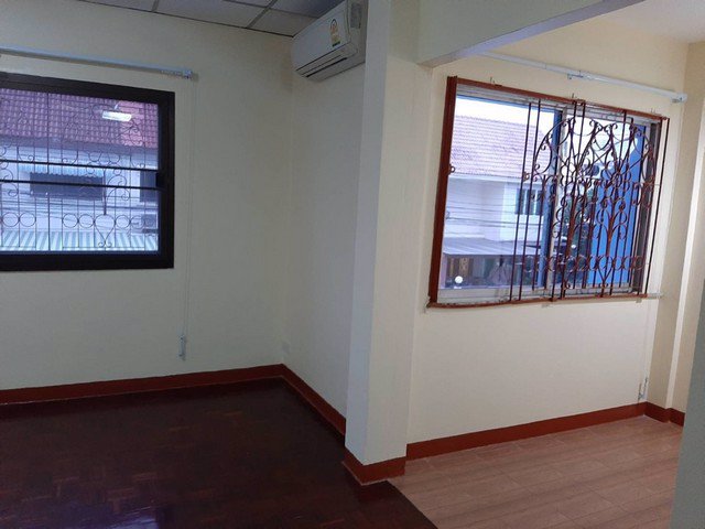 b164-ให้เช่าทาวน์เฮ้าส์-2ชั้น-หมู่บ้านมณิยาวิลล์-ถนนสุขุมวิท101-1-บ้านใหม่-เหมาะสำหรับพักอาศัย