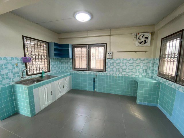 b166-ให้เช่าบ้านเดี่ยว-2ชั้น-ถนน-ลาดพร้าว-71-ซอย-สังคมสงเคราะห์-25-ใกล้ตลาดโชคชัย-4-เหมาะสำหรับพัก