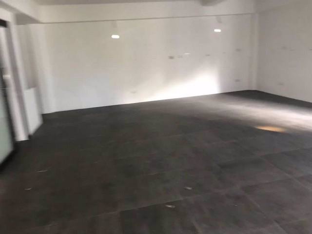 bk60-ให้เช่าและขายอาคาร-4-ชั้น-หลังมุม-ซอยสุขุมวิท35-หลังเอ็มควอเทียร์ใกล้bts-พร้อมพงษ์-เหหมาะสำหรับ