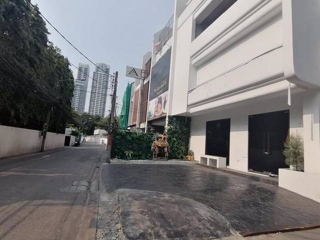 bk60-ให้เช่าและขายอาคาร-4-ชั้น-หลังมุม-ซอยสุขุมวิท35-หลังเอ็มควอเทียร์ใกล้bts-พร้อมพงษ์-เหหมาะสำหรับ