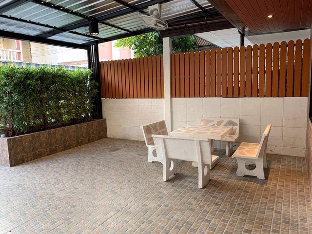 b169-ให้เช่าทาวนเฮ้าส์-2ชั้น-ถนนรามคำแหง-ซอย-รามคำแหง-24-หลังเดอะไนน์พระราม-9-บ้านพึ่งรีโนเวทเสร็จให