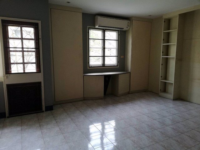 b171-ให้เช่าทาวน์เฮ้าส์-3ชั้น-ซอยลาดพร้าว-120-ทะลุลาดพร้าว-122-มหาดไทยหรือ-ซอยรามคำแหง-65ได้