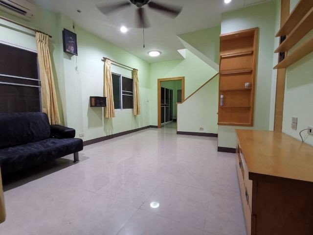 b172-ให้เช่าทาวน์เฮ้าส์-3-ชั้น-โครงการ-ปริญลักษณ์-ห้องมุมซอย-นวมินทร์-52-ถนน-นวมินทร์-บ้านสวยเหมาะสำ