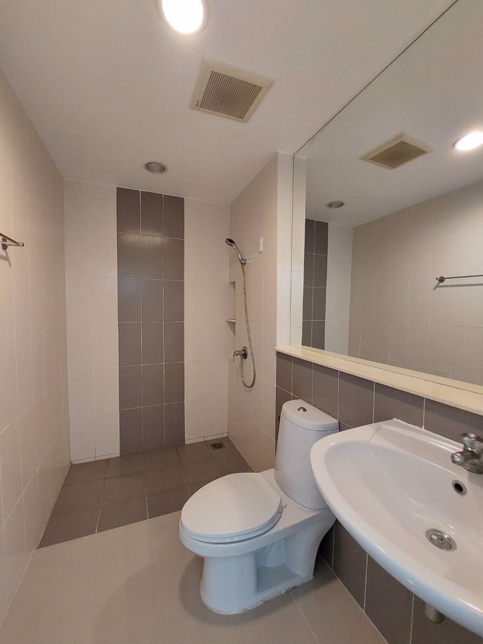 ขาย-ทาวน์โฮม-บ้านกลางเมือง-เกษตร-นวมินทร์-baan-klang-muang-kaset-nawamin