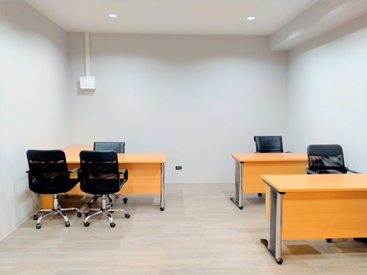 พร้อมให้เช่า-ออฟฟิศขนาดเล็ก-พื้นที่-25-ตรม-เมืองทองธานี-ปากเกร็ด