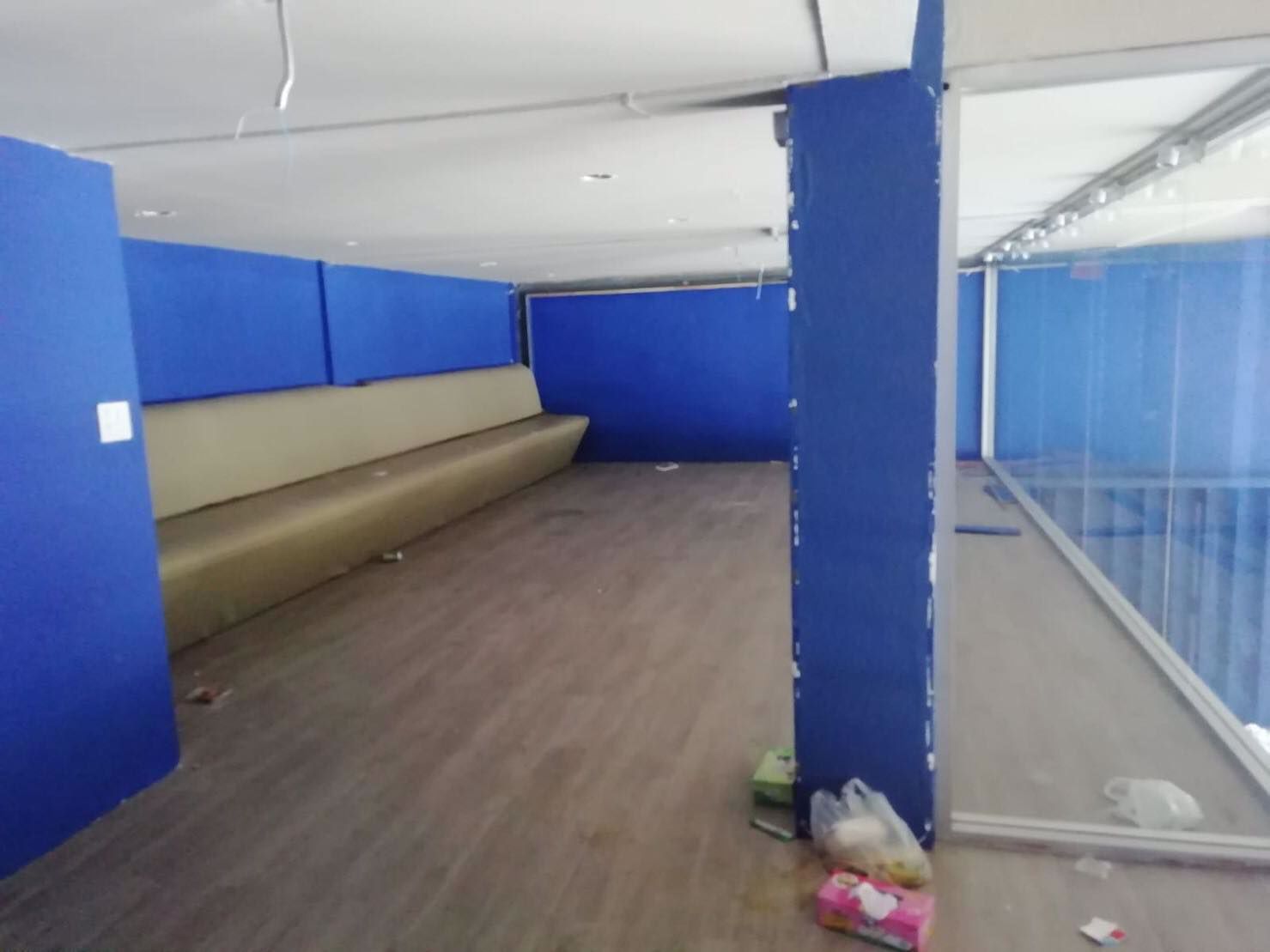 อาคาร-โชว์รูมติดถนนเอกมัยให้เช่า-