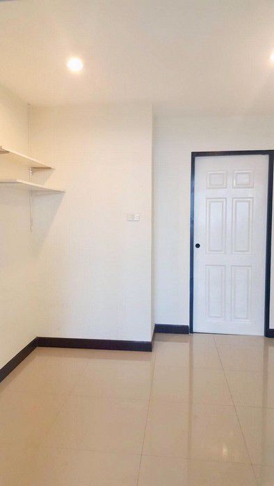 ให้เช่าอาคารพาณิชย์ติดถนนโชคชัย4-ซอย84