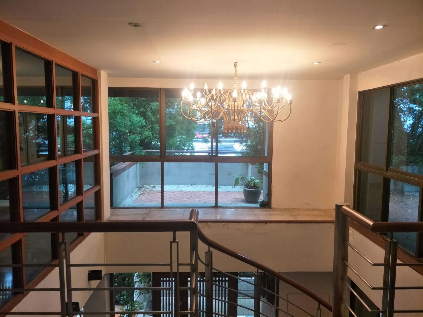 ขายโฮมออฟฟิตสำนักงาน-4-ชั้น-town-in-town