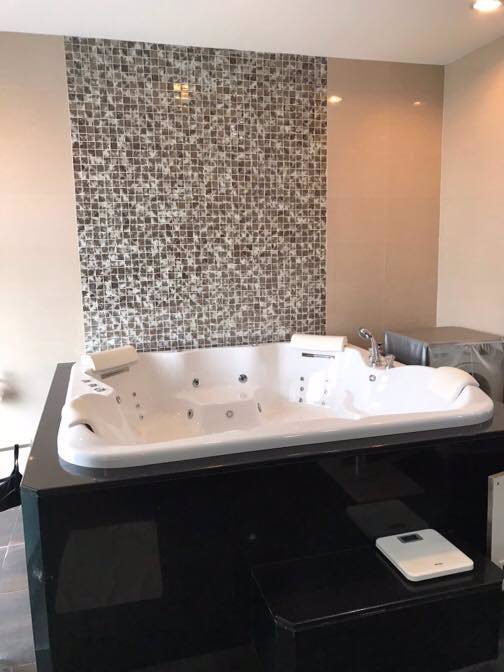 ให้เช่าบ้านเดี่ยว-โฮมออฟฟิตซอยโยธินพัฒนา-3-เลียบทางด่วนเอกมัย-รามอินทรา-