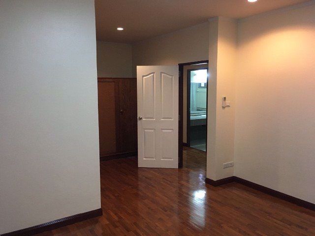 บ้านเดี่ยวให้เช่าหมู่บ้านสัมมากร-รามคำแหง-112-หลังหัวมุม