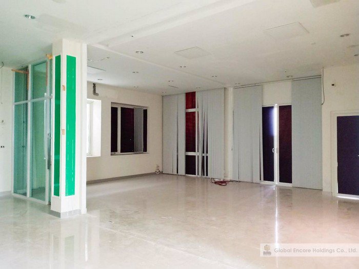 ให้เช่าอาคารสำนักงานติดถนนพระรามเก้า-ตกแต่งพร้อมอยู่