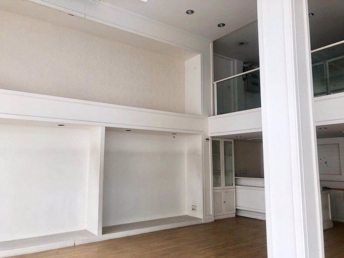 ให้เช่าและขาย-อาคารพาณิชย์ติดถนนทองหล่อ-สุขุมวิท