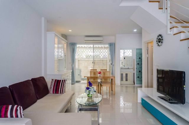 ขายและให้เช่าทาวน์โฮมโครงการ-บ้านกลางเมืองเกษตร-นวมินทร์2-ซอยลาดปลาเค้า-79-ตกแต่งระดับพรีเมียม