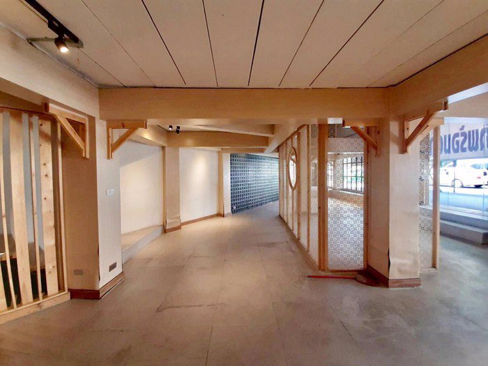 ให้เช่าอาคารพาณิชย์-3-ชั้นครึ่ง-ติดถนนสุขุมวิท-ใกล้-bts-ทองหล่อ-เหมาะทำธุรกิจ