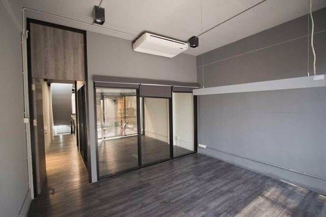 ให้เช่าตึกสำนักงาน-4-ชั้นใกล้-btsเอกมัย-ตกแต่งอย่างดี-พร้อมใช้งาน