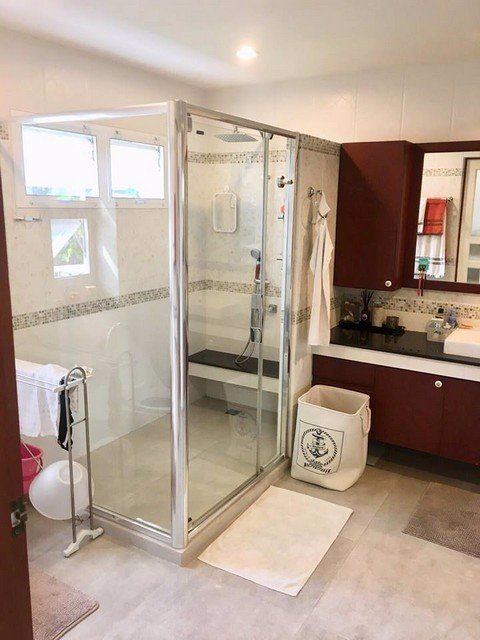 ให้เช่าและขายบ้านเดี่ยว-2-ชั้น-หมู่บ้านลดาวัลย์-ศรีนครินทร์-ซอยศรีด่าน-14