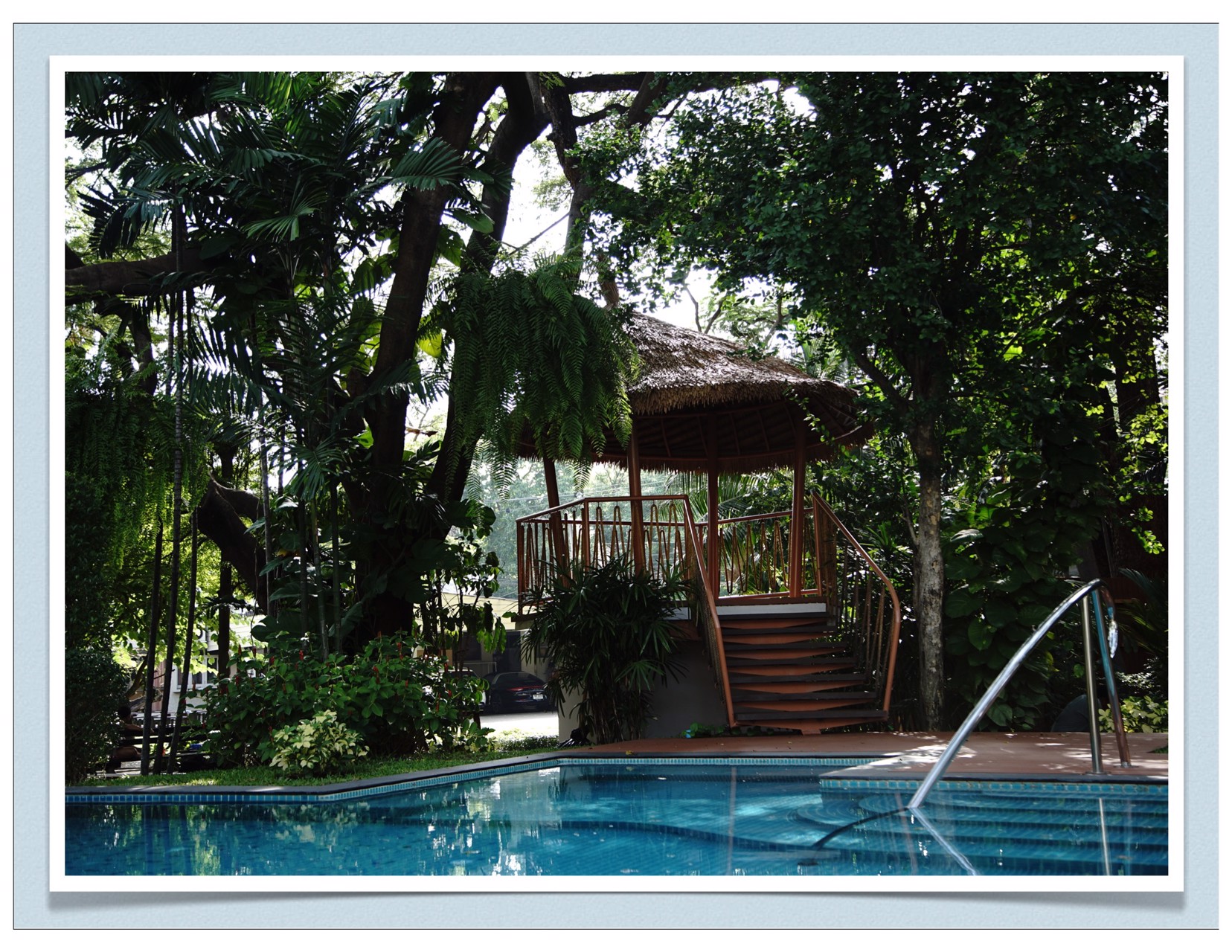 ให้เช่าบ้านเดี่ยวในซอยเย็นอากาศ-ถนนสาทร-พร้อมสระว่ายน้ำและจากุซซี่กลางแจ้ง