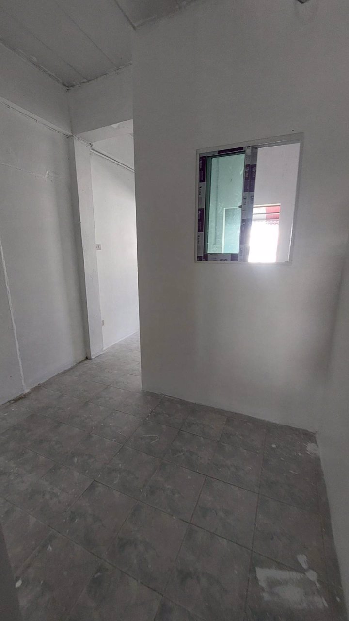 ขาย-อาคารพาณิชย์-2-คูหา-4-ชั้นครึ่ง-พร้อมที่ดินเปล่า