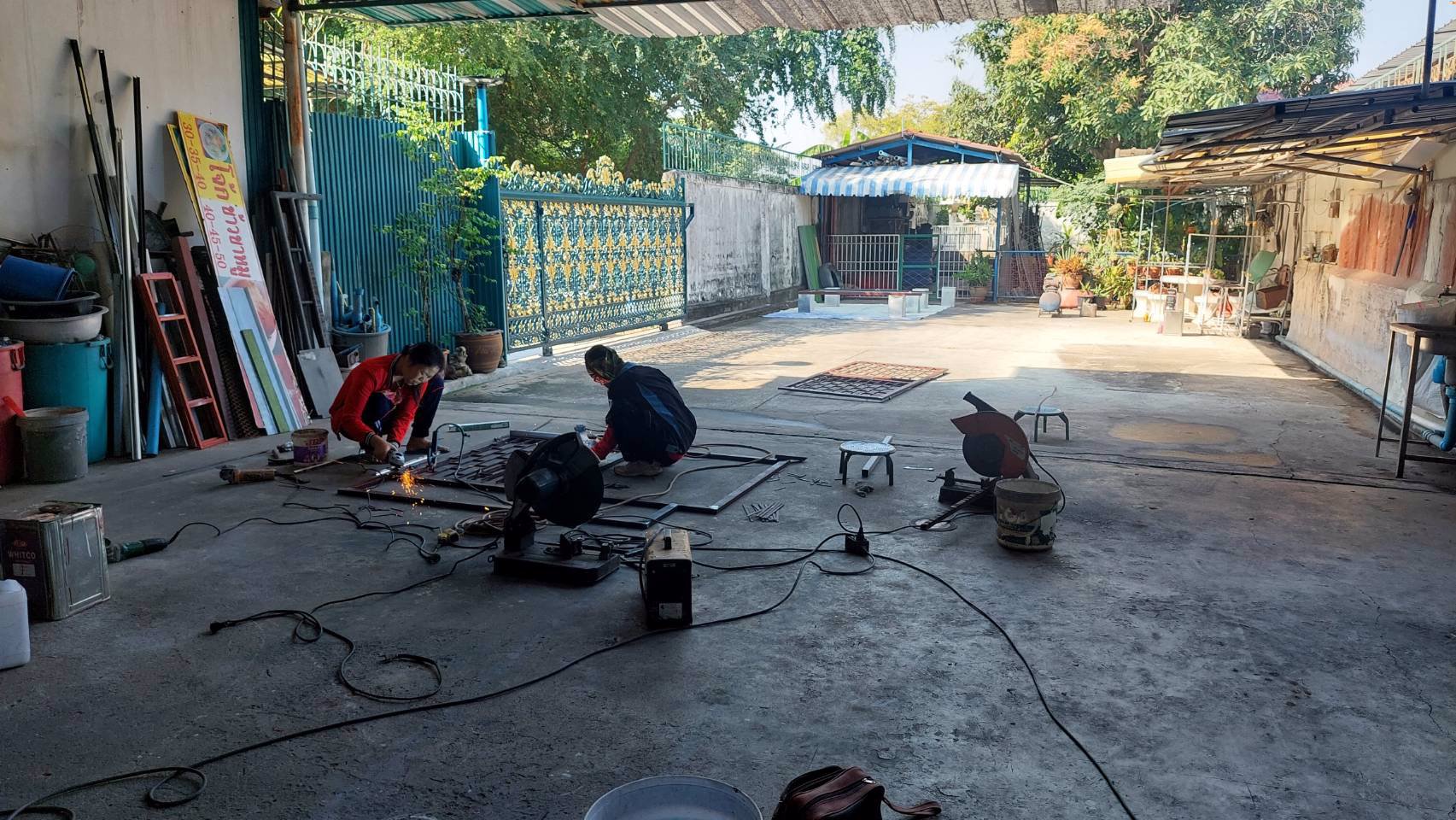 ขาย-อาคารพาณิชย์-2-คูหา-4-ชั้นครึ่ง-พร้อมที่ดินเปล่า