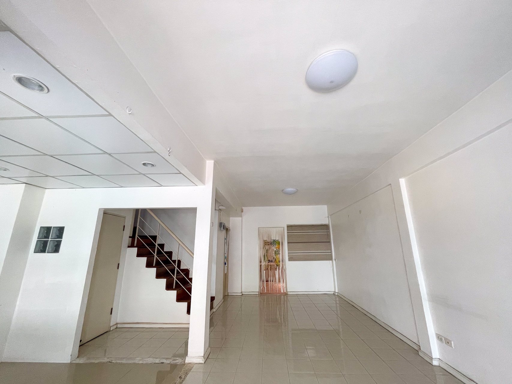 ขาย-ทาวน์โฮม-2-ชั้น-3-นอน-ใกล้รถไฟฟ้าสายสีชมพู