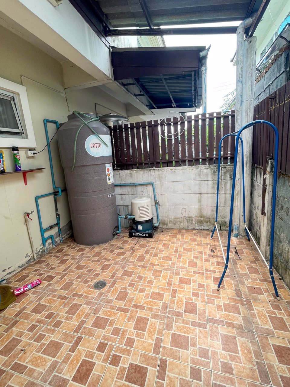 ขาย-ทาวน์โฮม-2-ชั้น-3-นอน-ใกล้รถไฟฟ้าสายสีชมพู