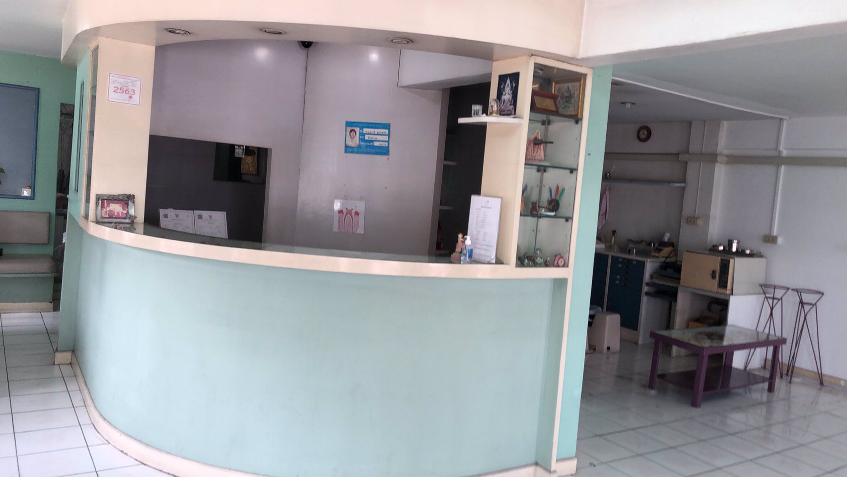 ให้เช่าคลินิก-ติดถนนศรีนครินทร์-2คูหา-ติดสถานนี้รถไฟฟ้าสายสีเหลือง-ใกล้ซีคอนฯ