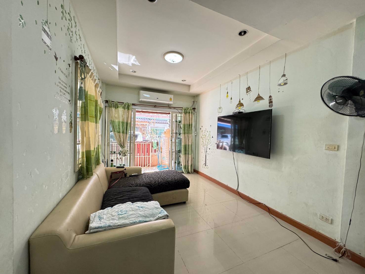 ขายทาวน์เฮ้าส์-2ชั้น-หมู่บ้านณัฐยาซอย3ค่ายกำแพงเพชร