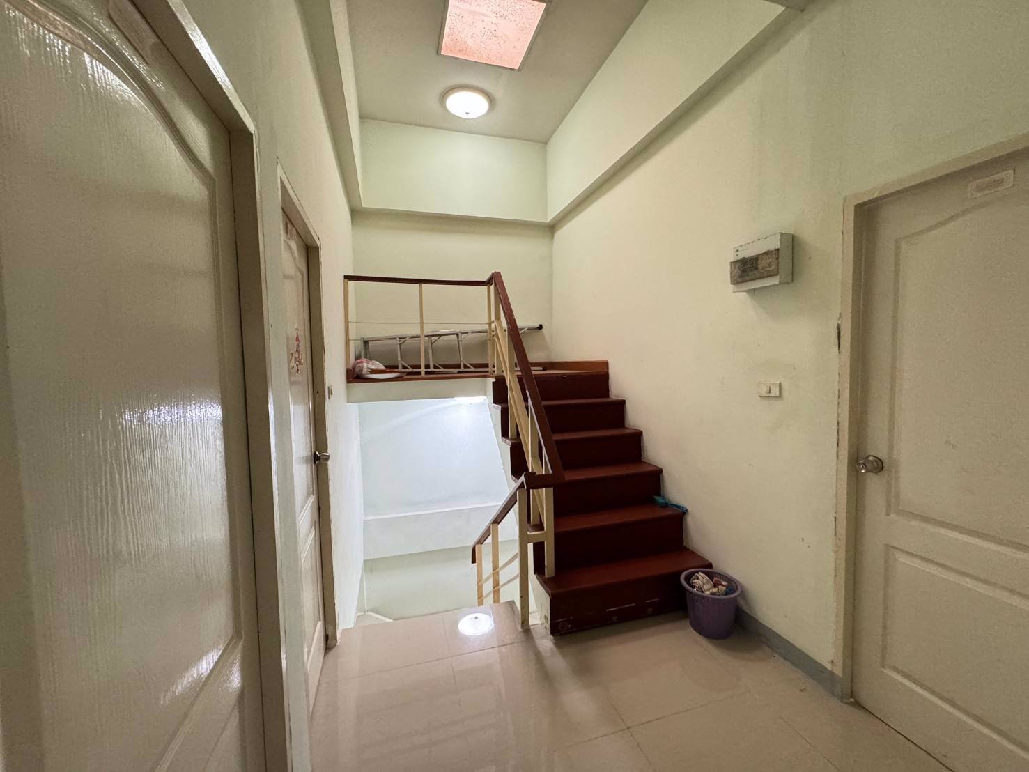 ขายทาวน์เฮ้าส์-2ชั้น-หมู่บ้านณัฐยาซอย3ค่ายกำแพงเพชร