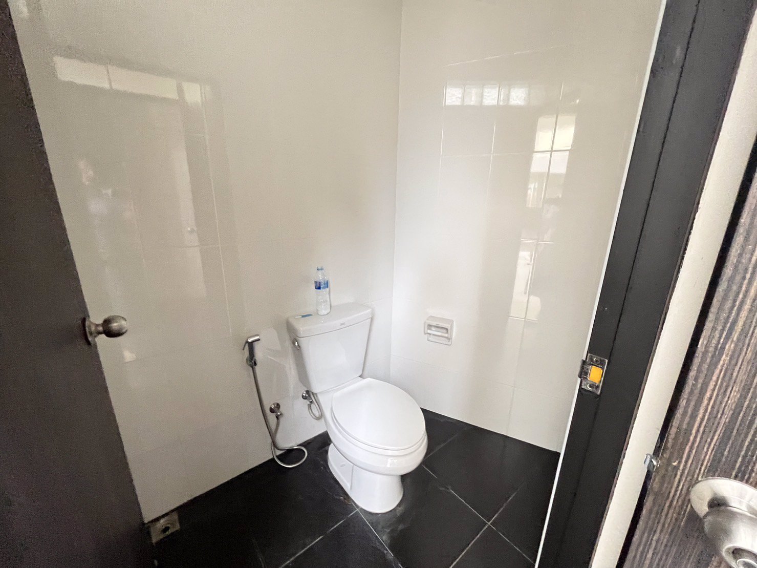 ประกาศขาย-อาคารที่พักอาศัย-3-ชั้น-มีสระว่ายน้ำ-เชิงทะเล-ภูเก็ต-ราคา-799-ล้าน