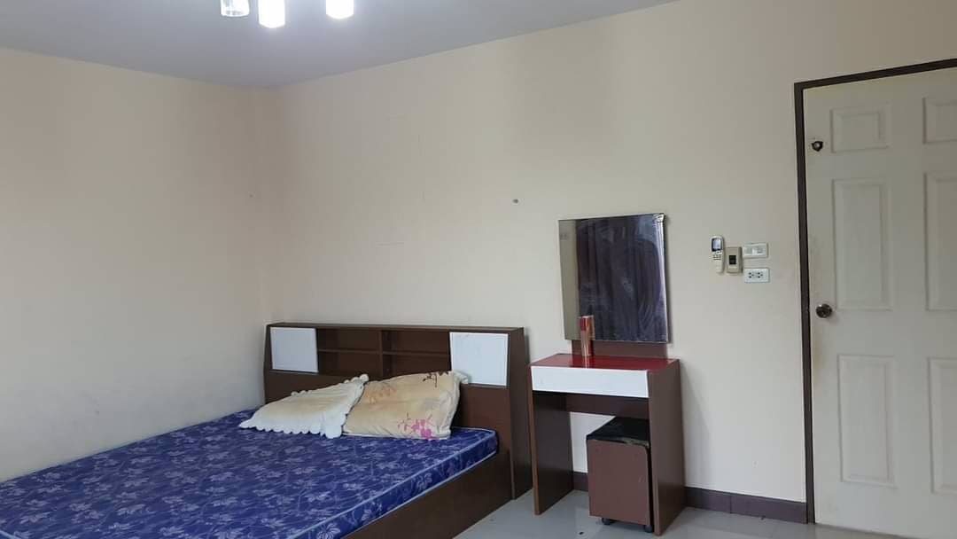 ขายอาคารพาณิชย์-3-ชั้น-เป็นห้องหัวมุม-ศรีราชา-ชลบุรี