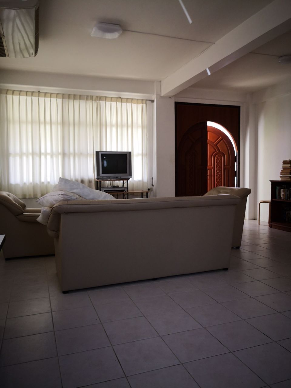 ขายบ้านบ้านแฝด-2-ชั้น-จอมเทียน-การ์เด้น-ริมหาดจอมเทียน-พัทยา