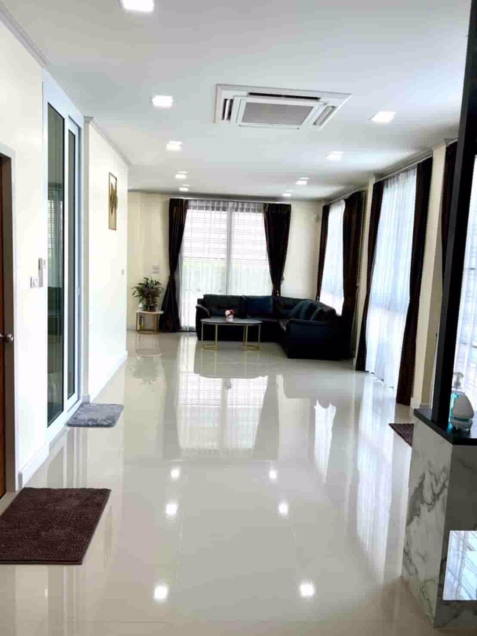 promotion-ซื้อบ้าน-ฟรี-รถ-pool-villa-ถนนเรียบรถไฟ-หนองปลาไหล