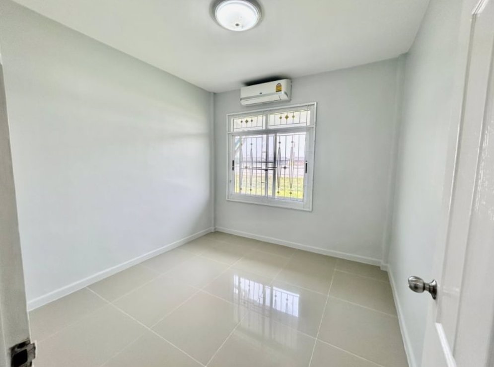 ขายด่วน-ขายถูก-ทาวน์เฮาส์2ชั้น-ต้นโครงการ-รีโนเวทใหม่ทั้งหลัง