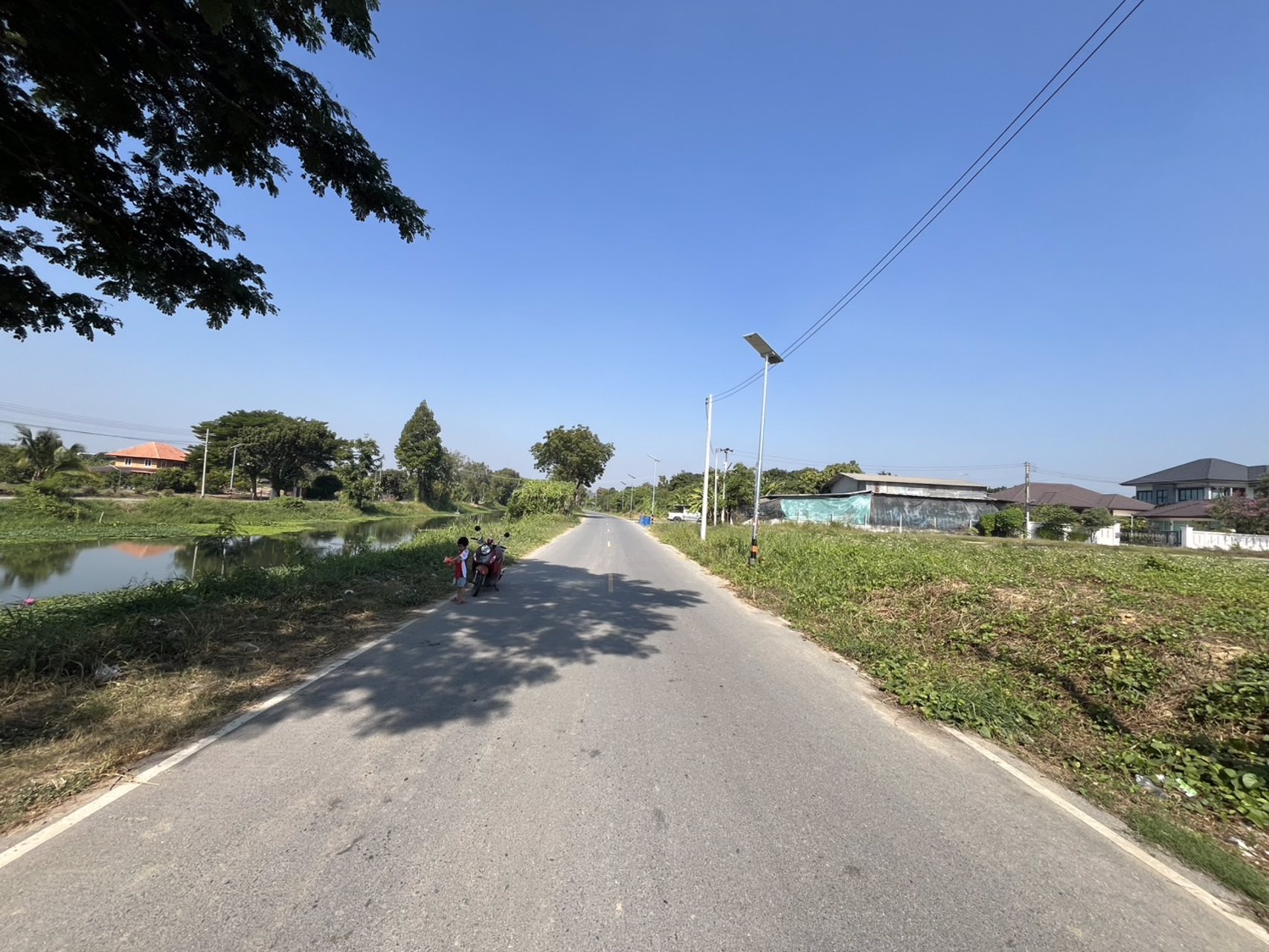 ท่านใดกำลังมองหาที่ดินถมแล้ว-เพื่อปลูกบ้าน-แบบธรรมชาติ-ที่สวย-ทำเลดี-ฮวงจุ้ยดี