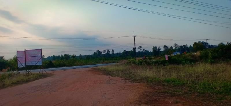 ขายที่ดินเปล่าติดปั้ม-100ตรว-ราคา-500000