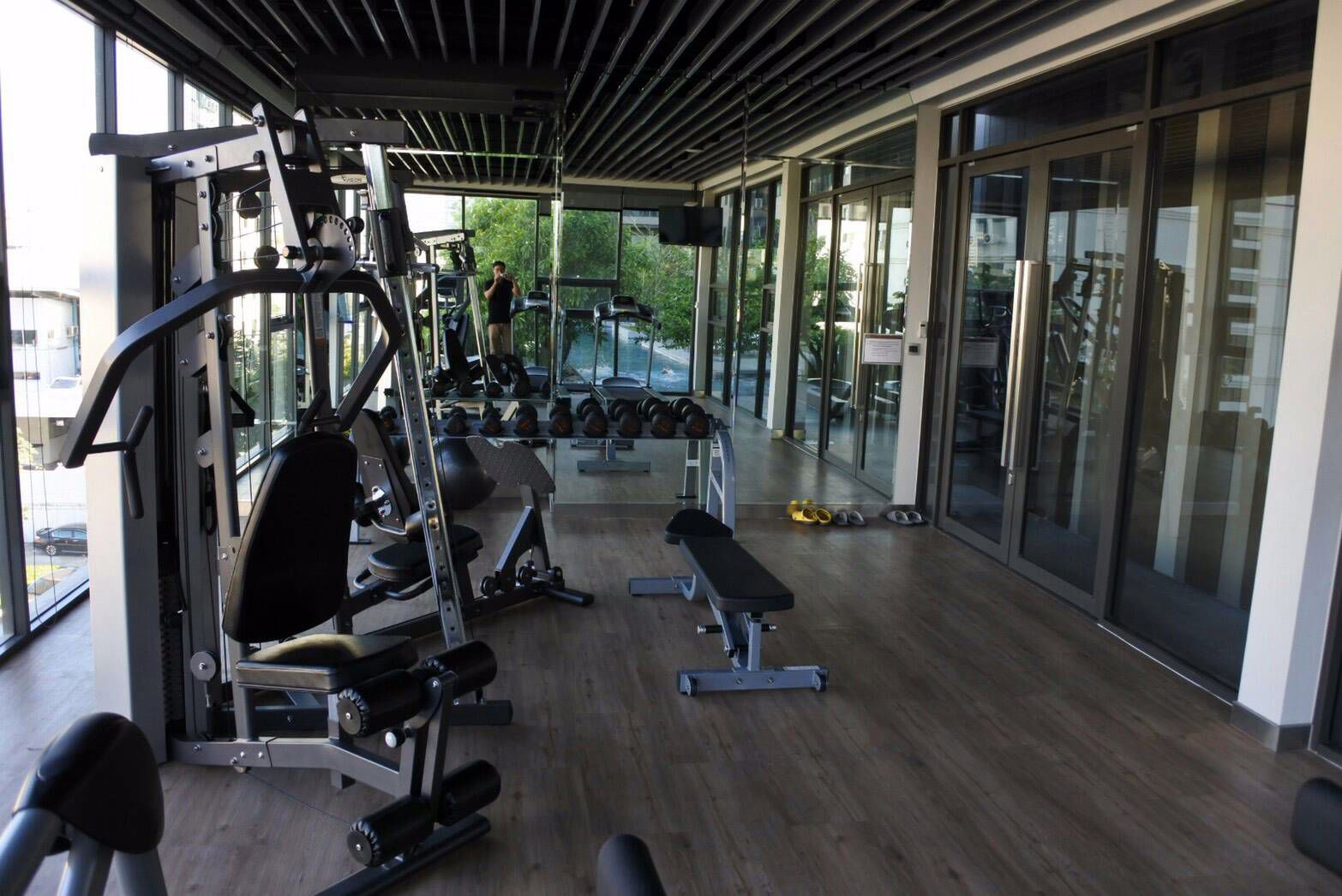 ให้เช่าคอนโด-centric-huay-khwang-station-ชั้น-17-พร้อมเข้าอยู่-ใกล้mrt-ห้วยขวาง