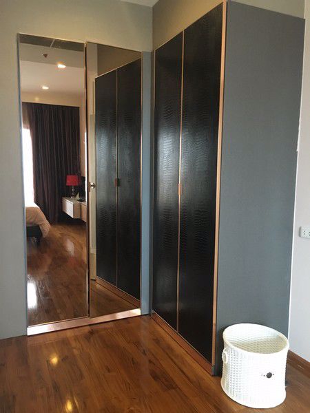 for-rent-noble-reveal-ekamai-condo-20th-floor-fully-furnished-near-bts-ekkamai