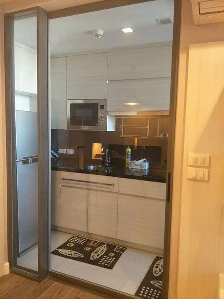 ให้เช่าคอนโด-the-room-sukhumvit-40-ชั้น-8-วิวสระ-ใกล้bts-เอกมัย-fully-furnished